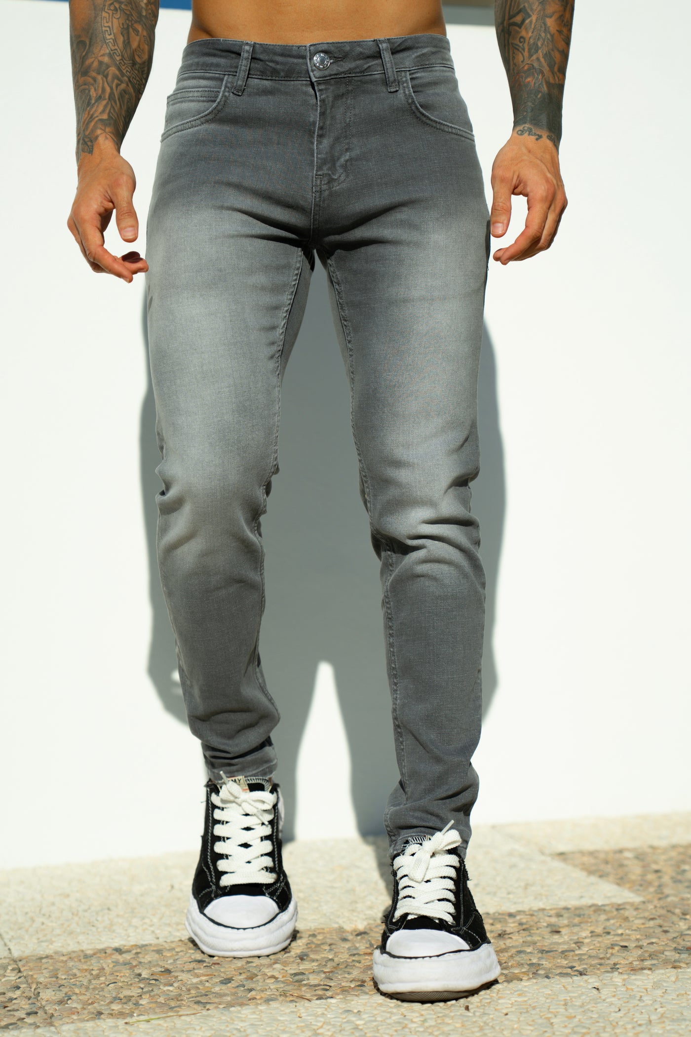 THE JUDE SLIM JEANS - GRAY