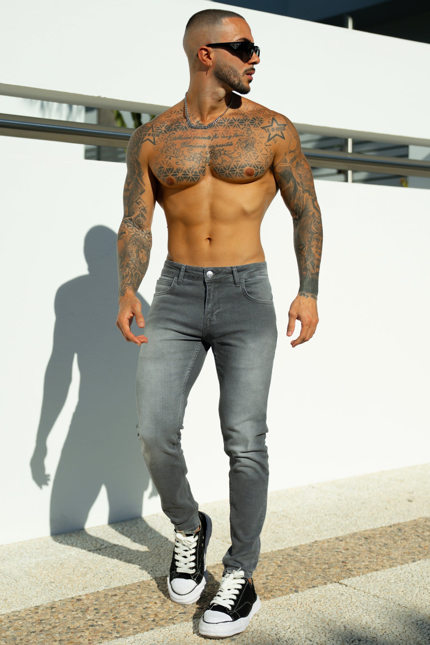 THE JUDE SLIM JEANS - GRAY