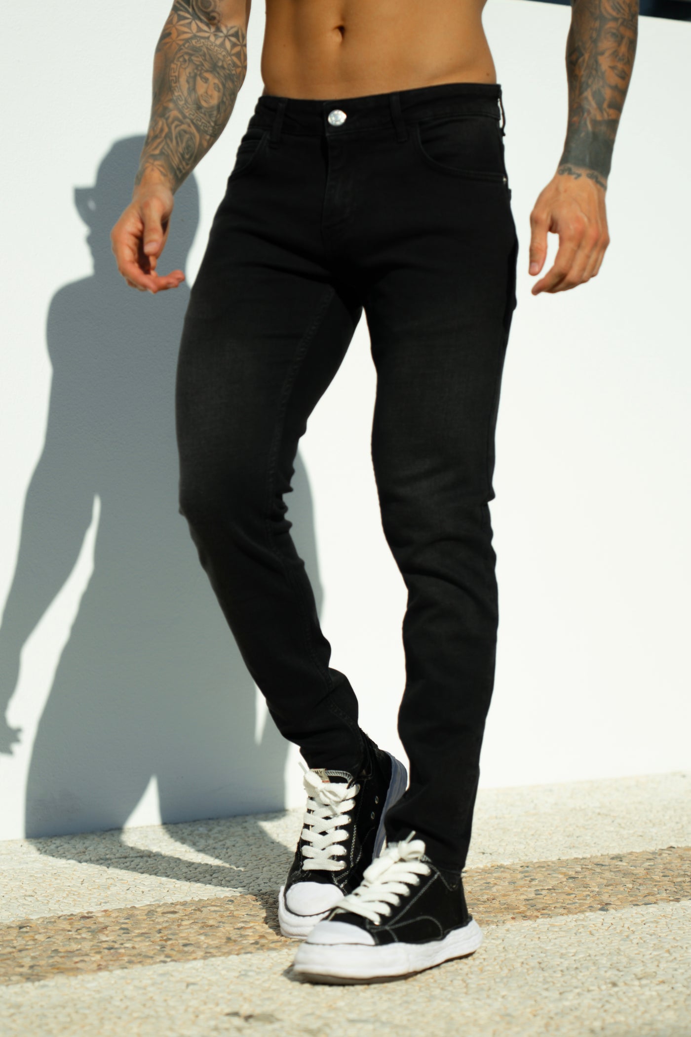 THE JUDE SLIM JEANS - BLACK