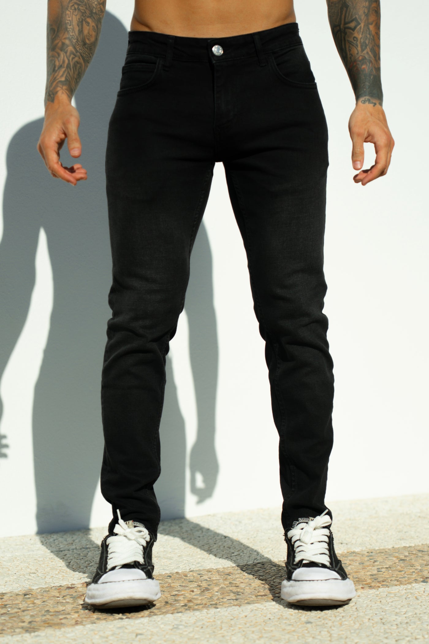 THE JUDE SLIM JEANS - BLACK