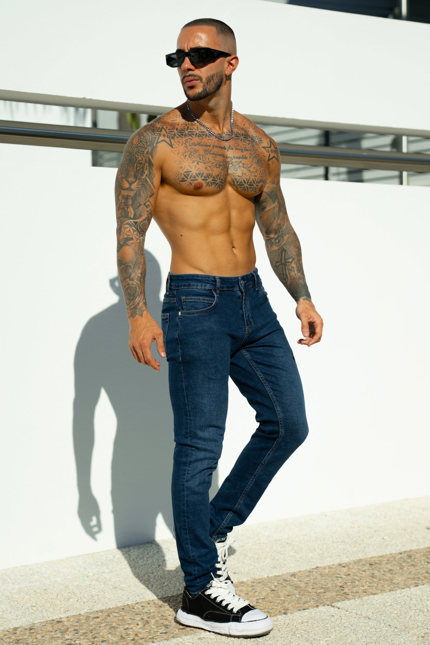 THE JUDE SLIM JEANS - NAVY