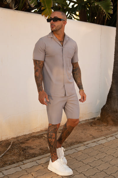 THE MYKA SET - BLOUSE + SHORT - GRAY
