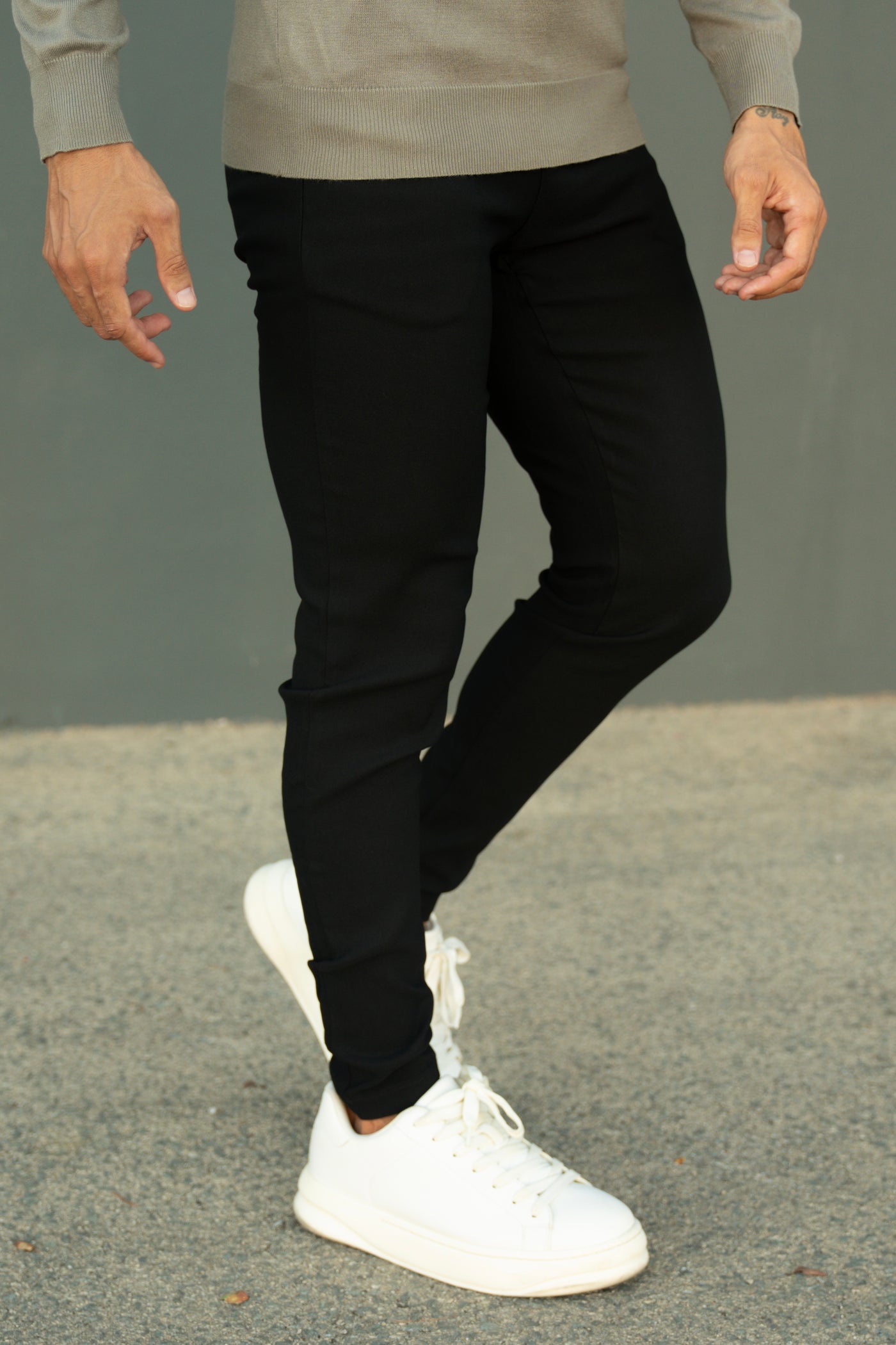 THE V1 TROUSERS - BLACK