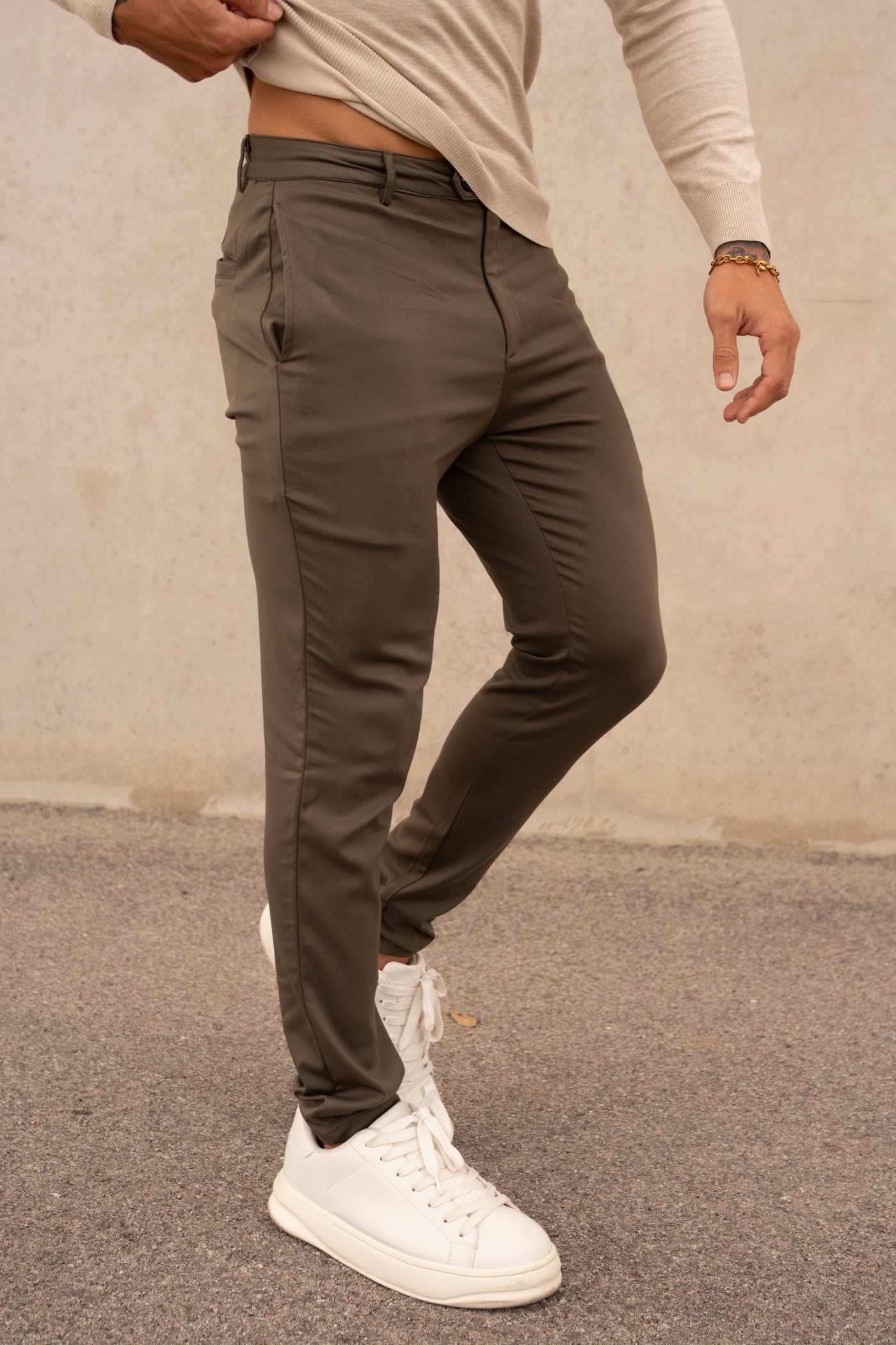 THE SLIM FIT TROUSER - GREEN