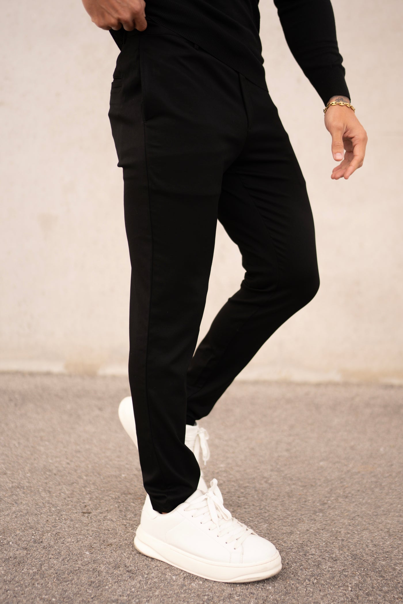 THE SLIM FIT TROUSERS - GREEN