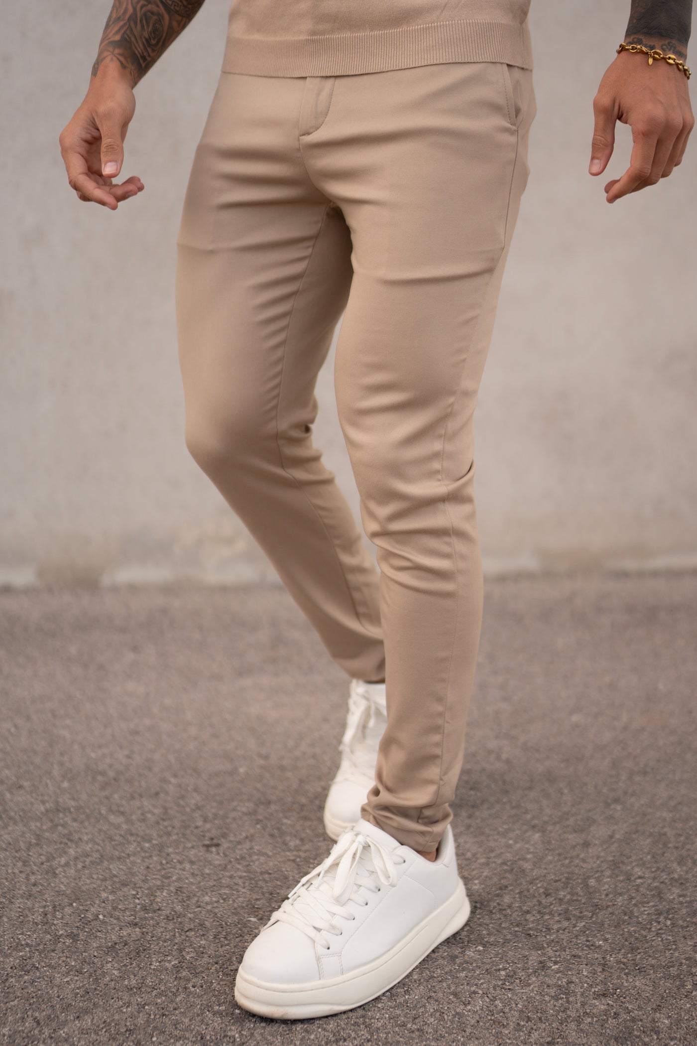 THE SLIM FIT TROUSER - BEIGE