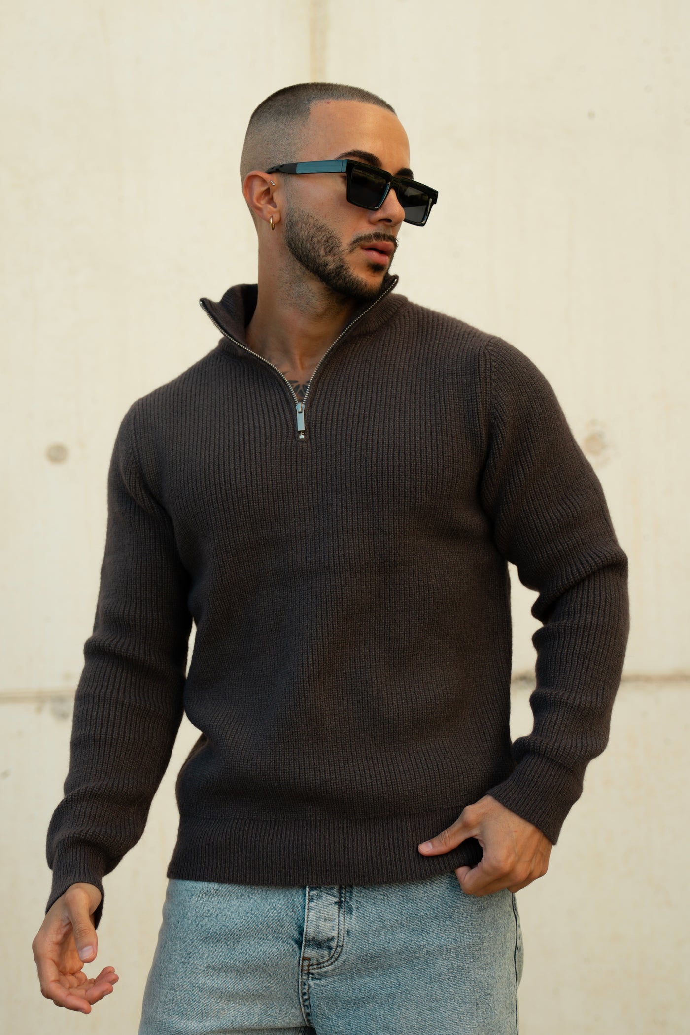 THE ENZO HALFZIP SWEATER - BROWN