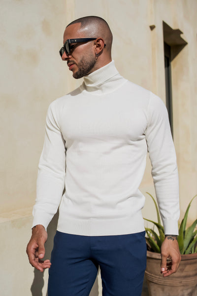 THE TURTLENECK  KNIT - WHITE