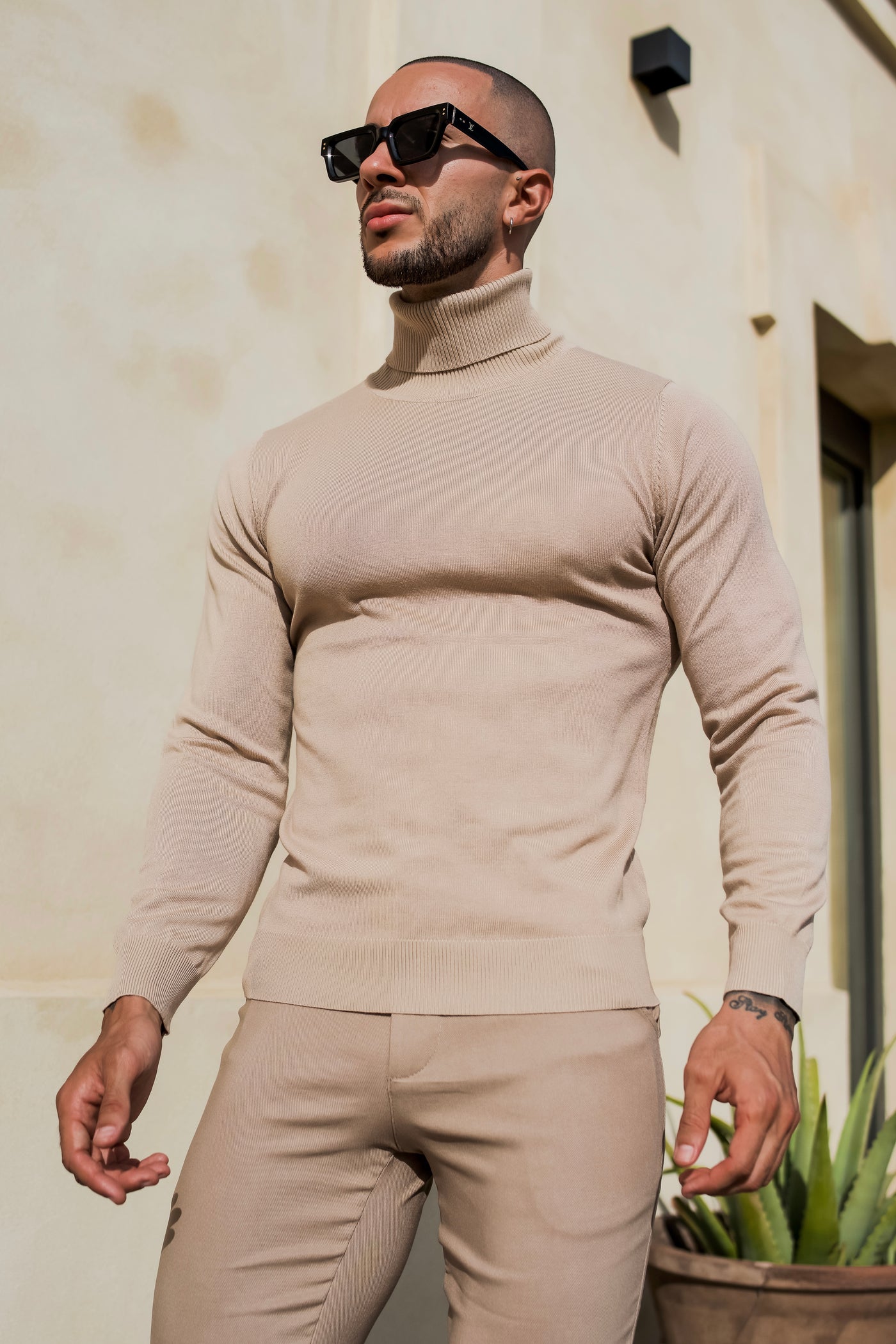 THE TURTLENECK  KNIT - BEIGE