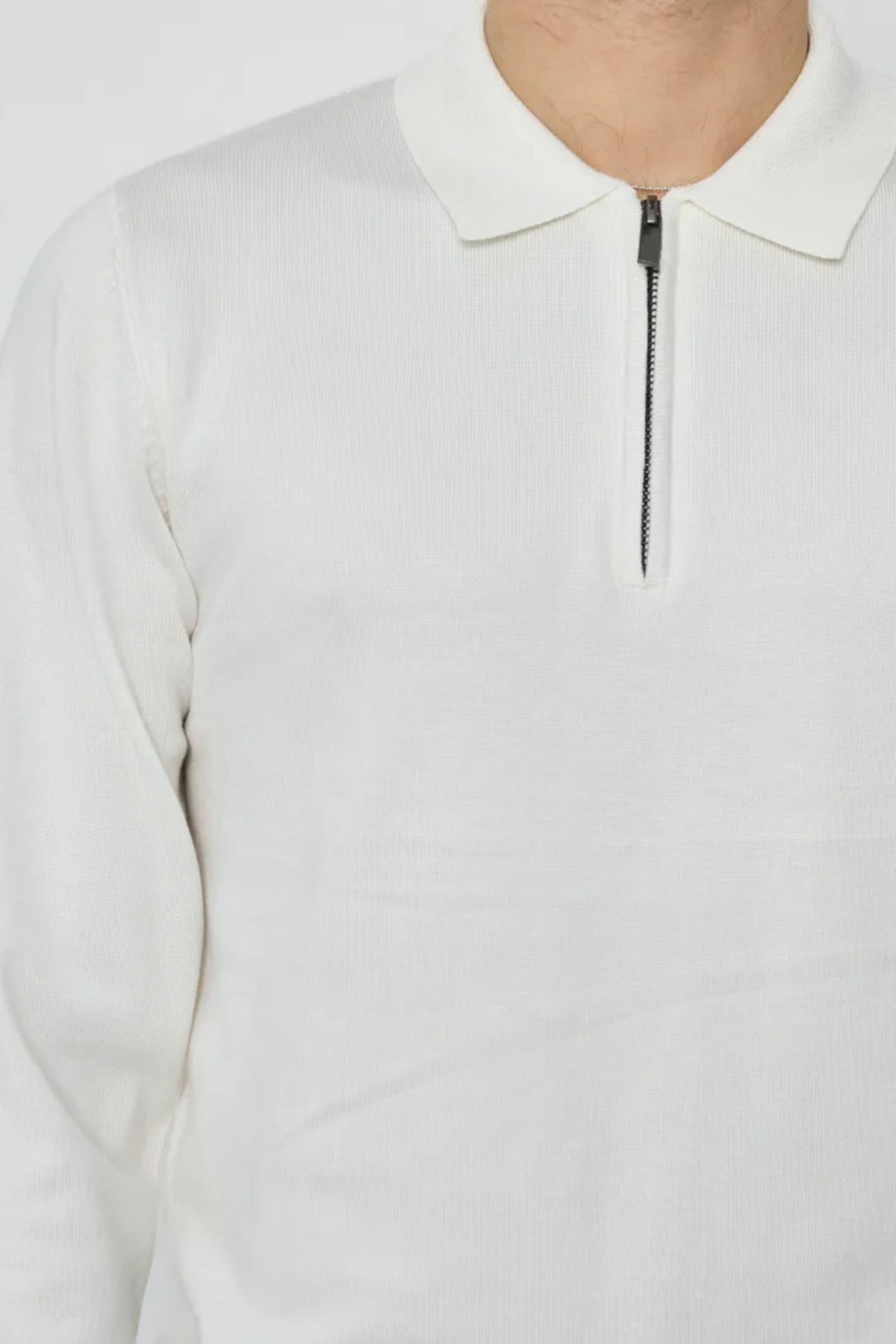 THE ZIPPER POLO KNIT - WHITE