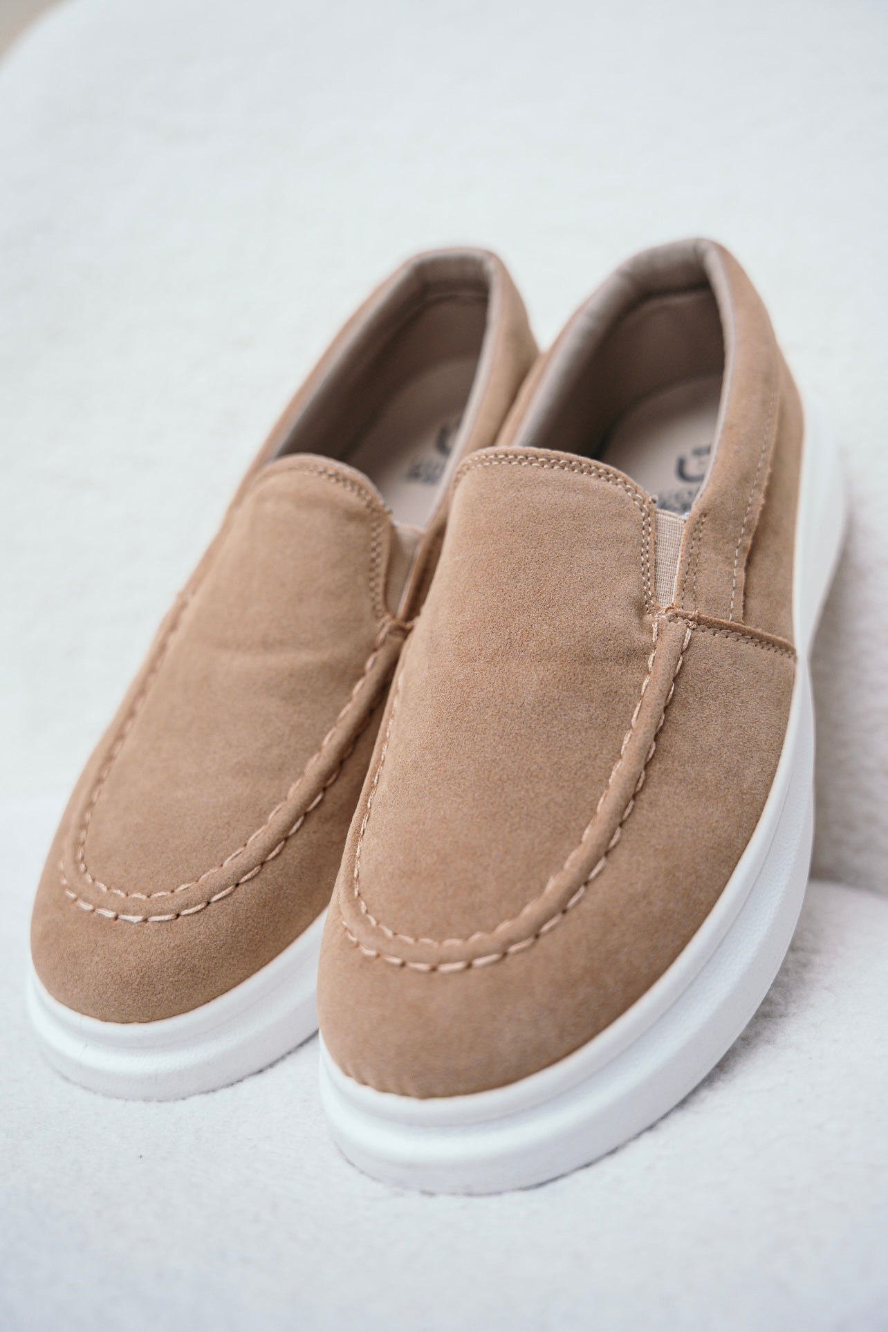 THE SPORT LOAFERS - BEIGE