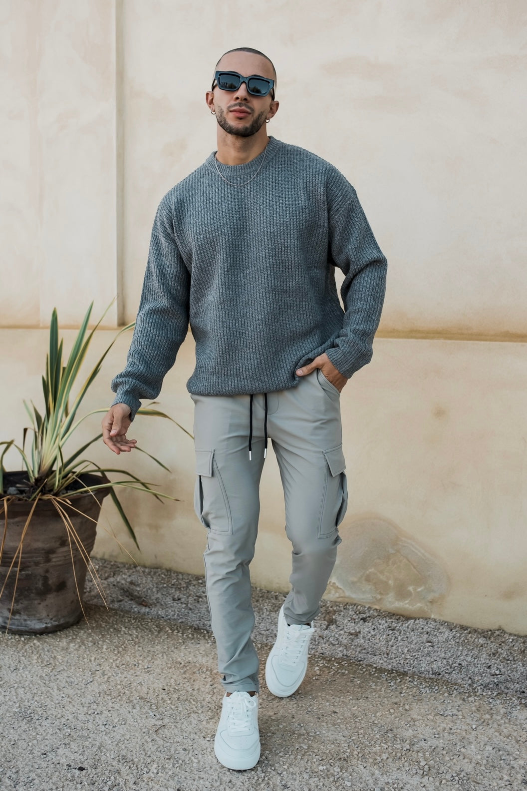 THE WOOLEN KNIT SWEATER - GRAY