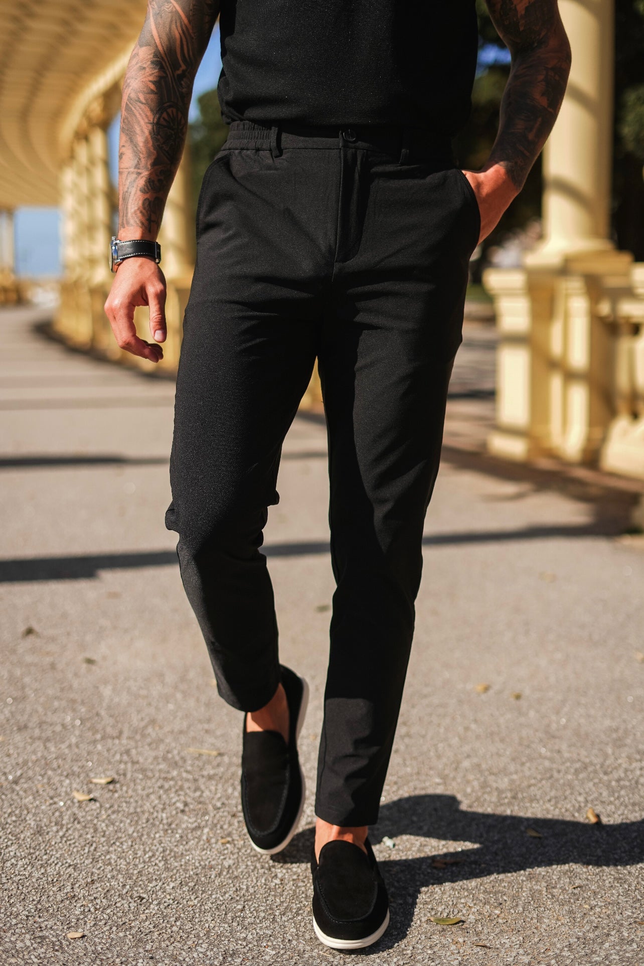 THE SLIM FIT TROUSERS - ZWART