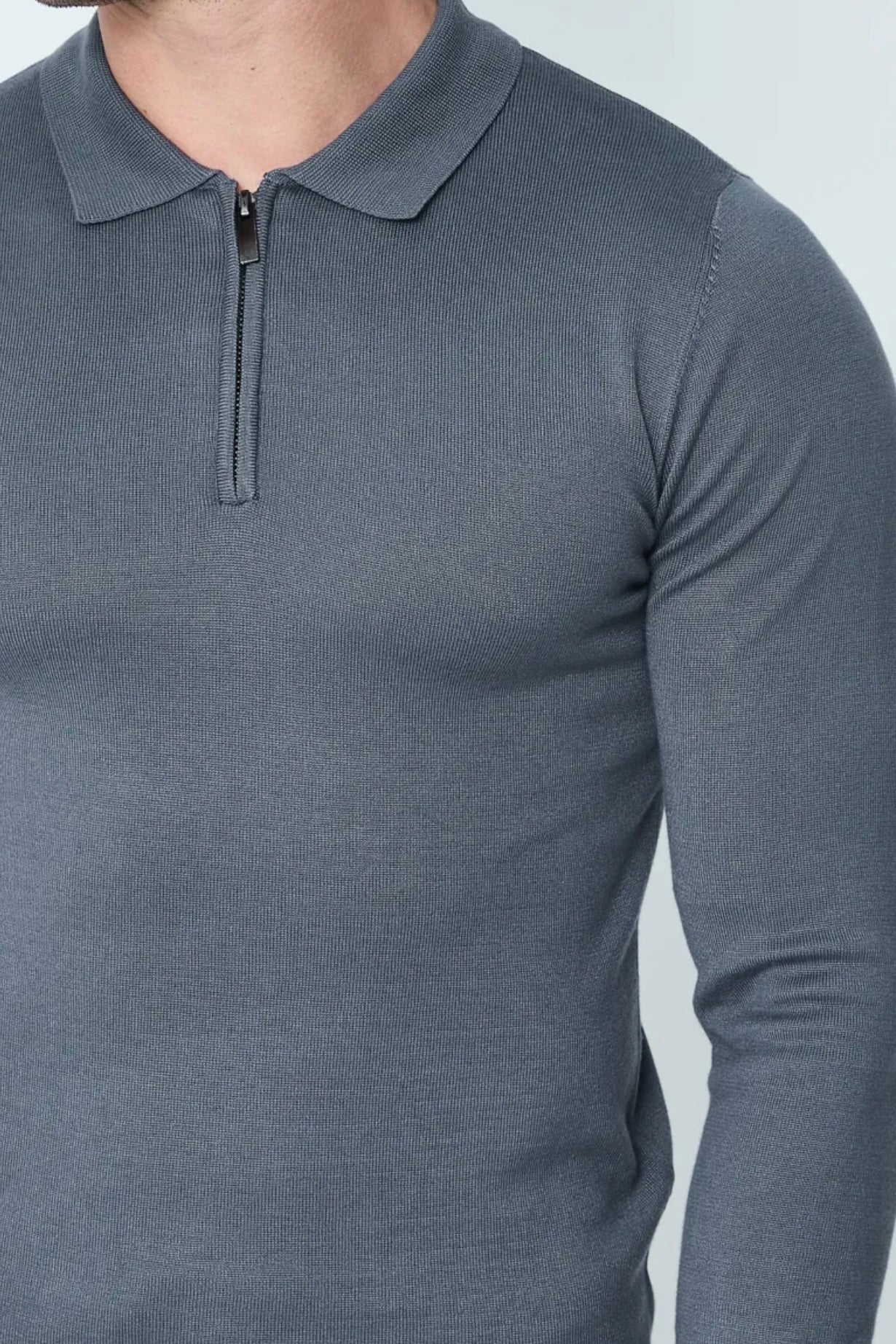 THE ZIPPER POLO KNIT - DARK GRAY