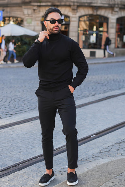 THE TURTLENECK  KNIT - BLACK